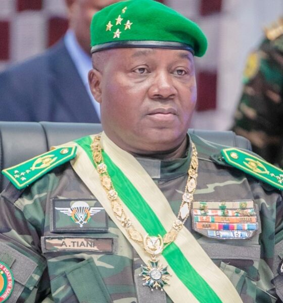 Le Président de la République, Chef de l'État, le Général d'Armée Abdourahamane Tiani
