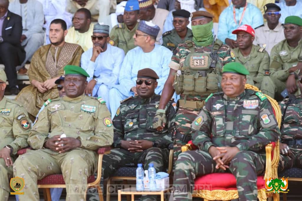Le Président de la République, Chef de l’État, le Général de corps d’armée Abdourahamane Tiani